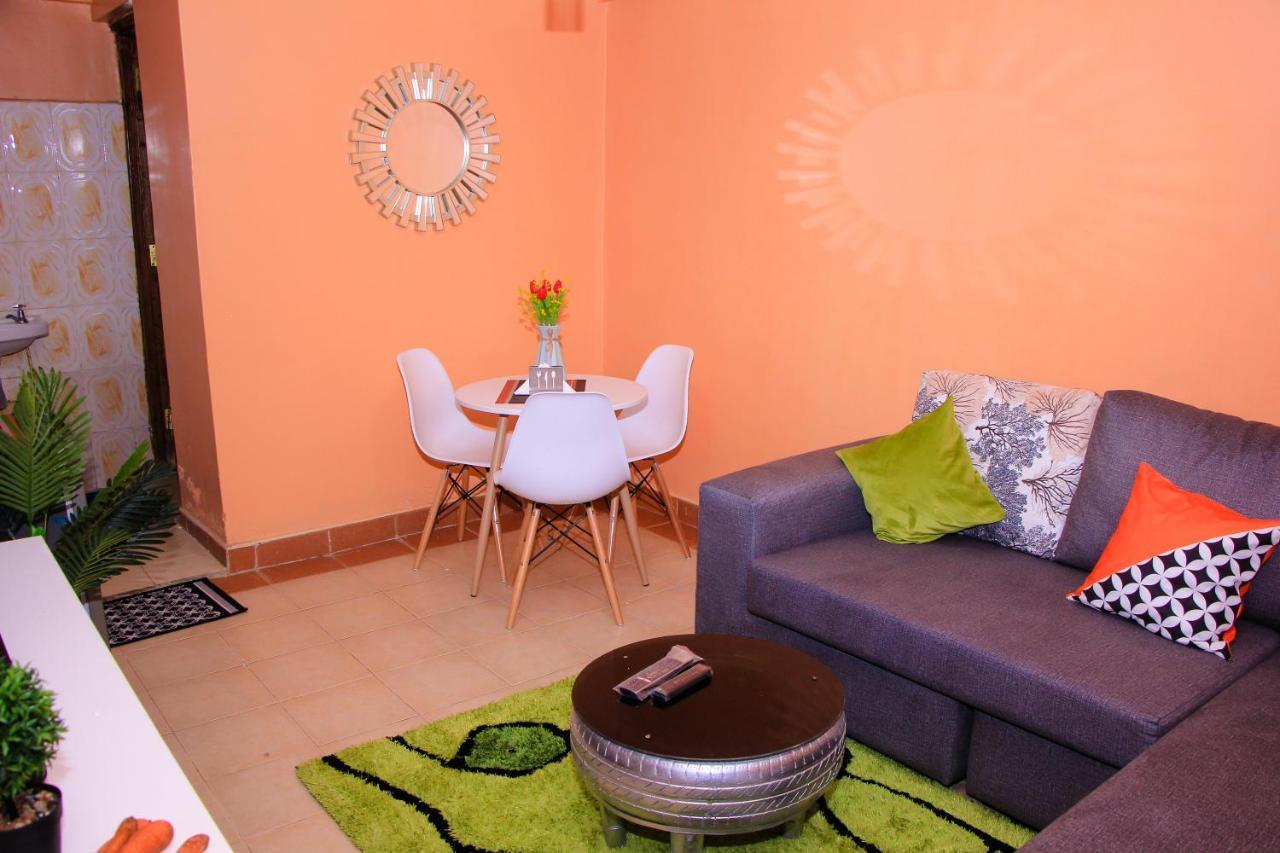 נאיוואשה Cozy Homes 1 Bedroom House With Wi-Fi King Size Bed. Free Parking מראה חיצוני תמונה
