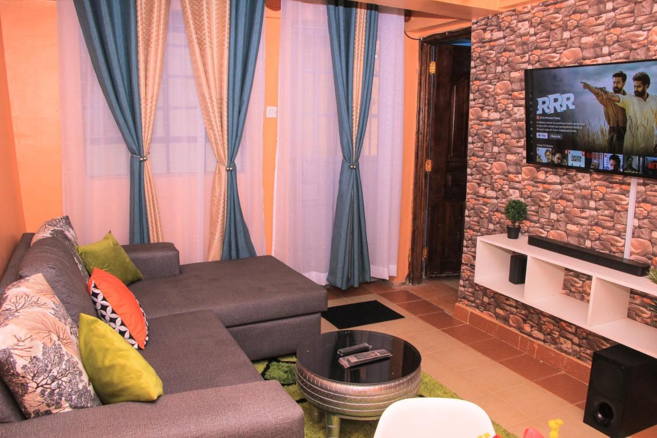 נאיוואשה Cozy Homes 1 Bedroom House With Wi-Fi King Size Bed. Free Parking מראה חיצוני תמונה